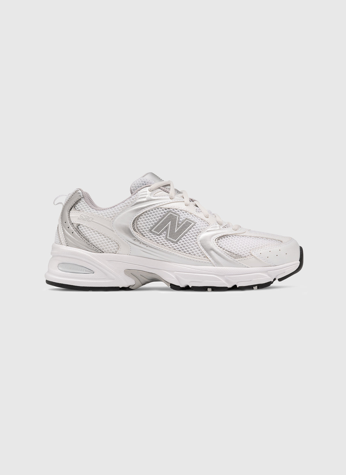 MR530 - White/Silver Metallic