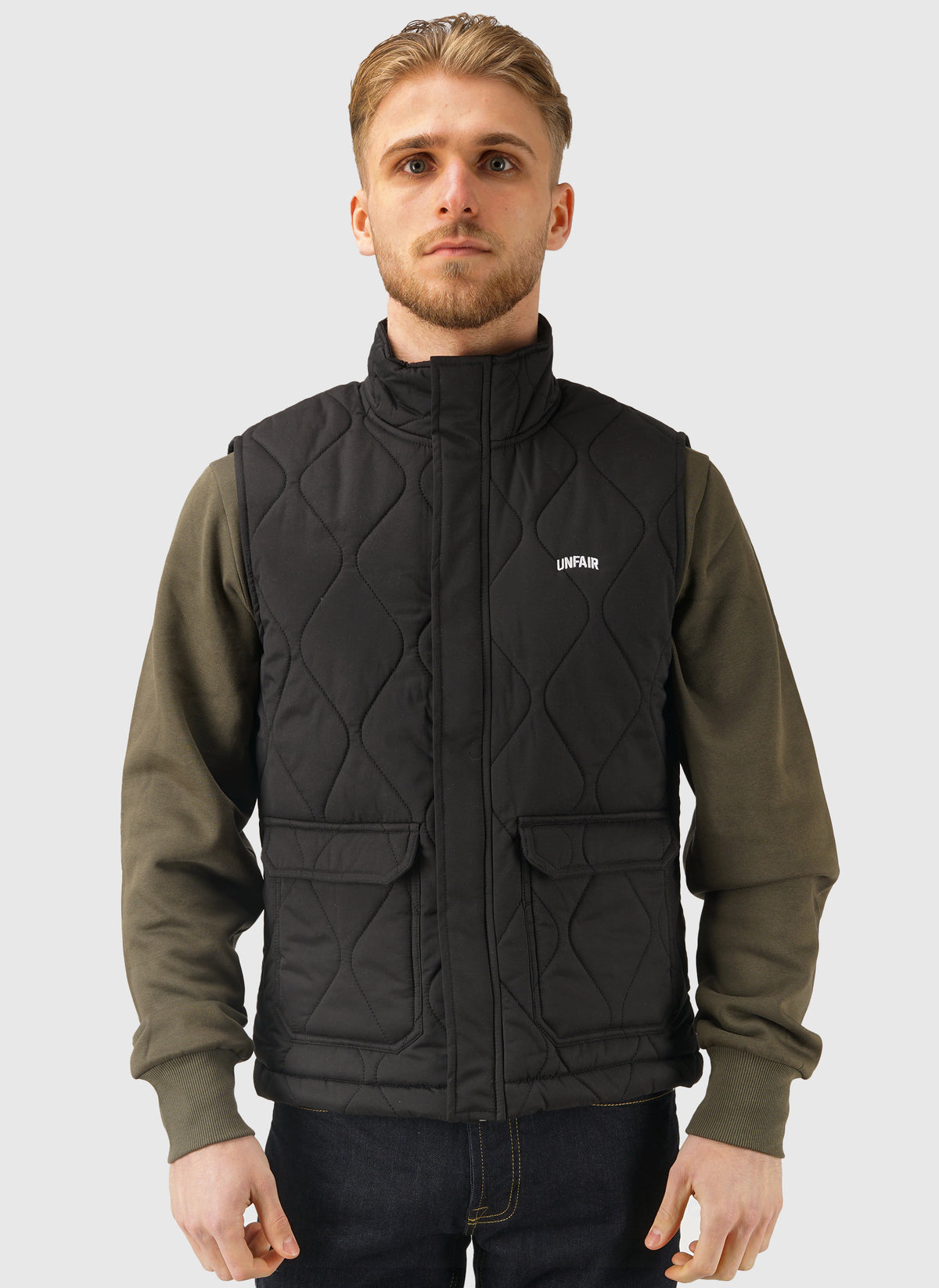 Curved Hunter Vest - Black