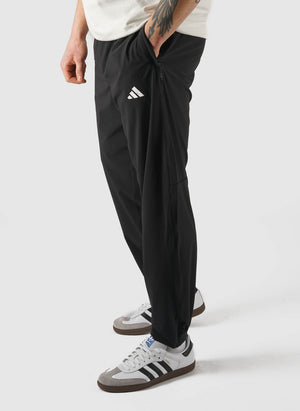 Train Essentials Woven Trackpants - Black/White